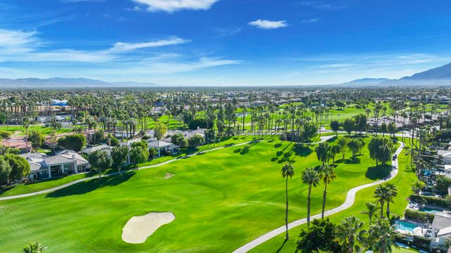55327 Tanglewood, La Quinta, CA 92253