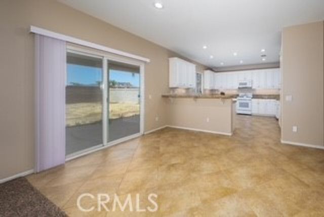 1122 Enchanted, San Jacinto, CA 92582