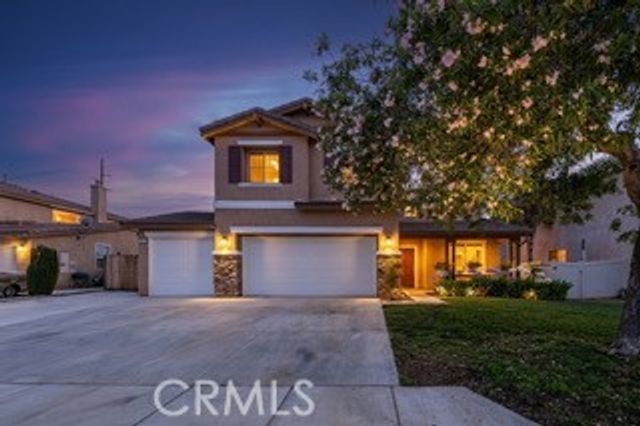 1122 Enchanted, San Jacinto, CA 92582