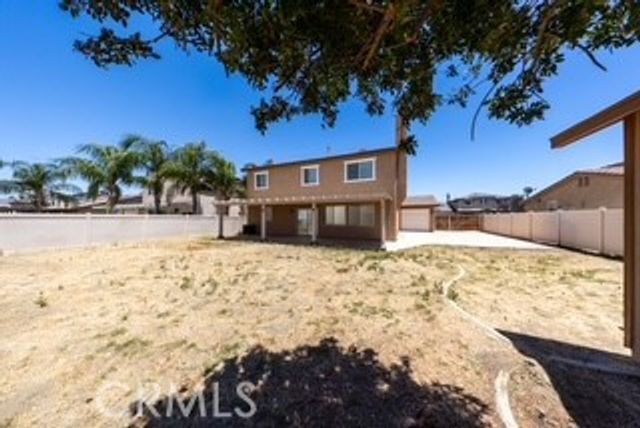 1122 Enchanted, San Jacinto, CA 92582