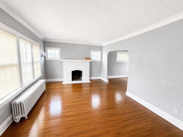 1527 Brookside Avenue, Waukegan, IL 60085