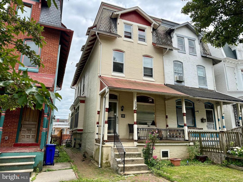 326 WINDSOR ST, Reading, PA 19601