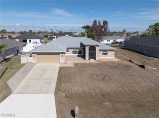 329 NE 9th ST, Cape Coral, FL 33909