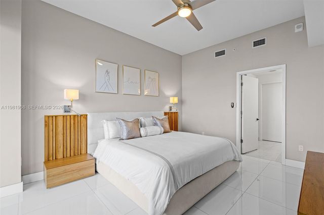 16385 Biscayne Blvd 3201, North Miami Beach, FL 33160