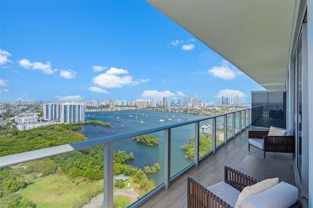 16385 Biscayne Blvd 3201, North Miami Beach, FL 33160