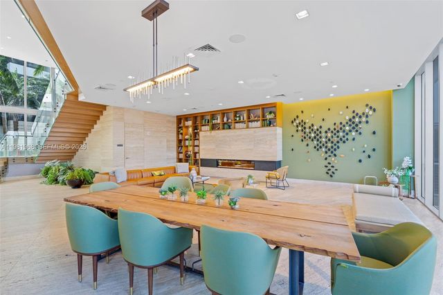 16385 Biscayne Blvd 3201, North Miami Beach, FL 33160