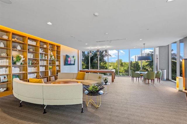 16385 Biscayne Blvd 3201, North Miami Beach, FL 33160