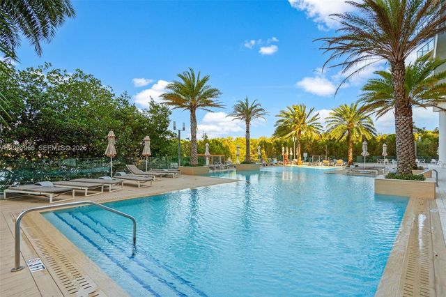 16385 Biscayne Blvd 3201, North Miami Beach, FL 33160
