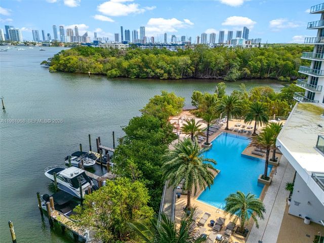 16385 Biscayne Blvd 3201, North Miami Beach, FL 33160
