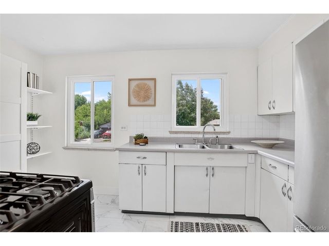 2716 S Madison St, Denver, CO 80210