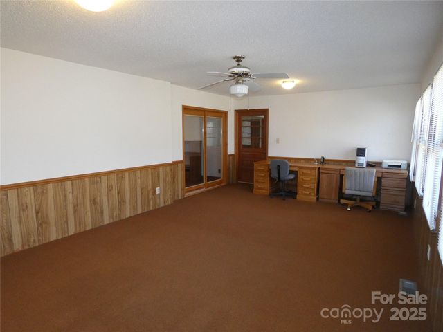 150 Fonda Road, Statesville, NC 28677