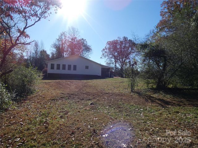 150 Fonda Road, Statesville, NC 28677