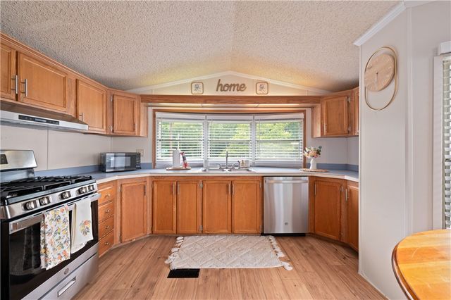 146 Wencliff lane, Hempfield Twp, PA 15644