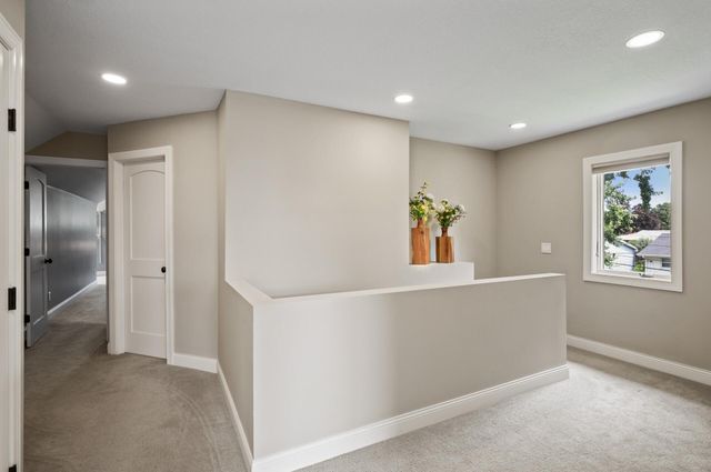 6301 France Avenue S, Edina, MN 55410