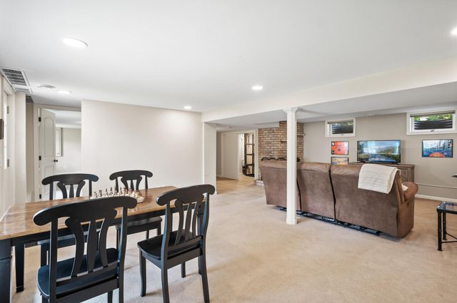 6301 France Avenue S, Edina, MN 55410