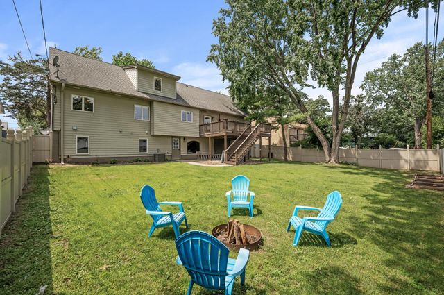 6301 France Avenue S, Edina, MN 55410