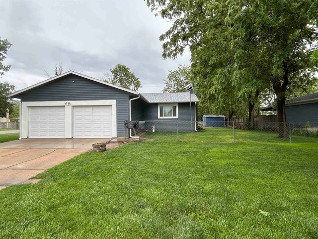 2640 Bret, Salina, KS 67401