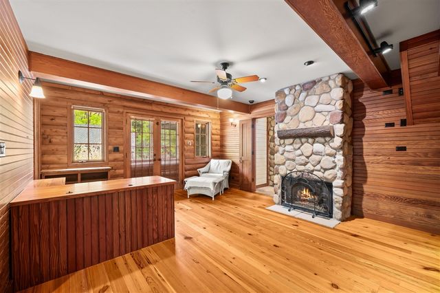 14657 Lakeshore Road, Lakeside, MI 49116
