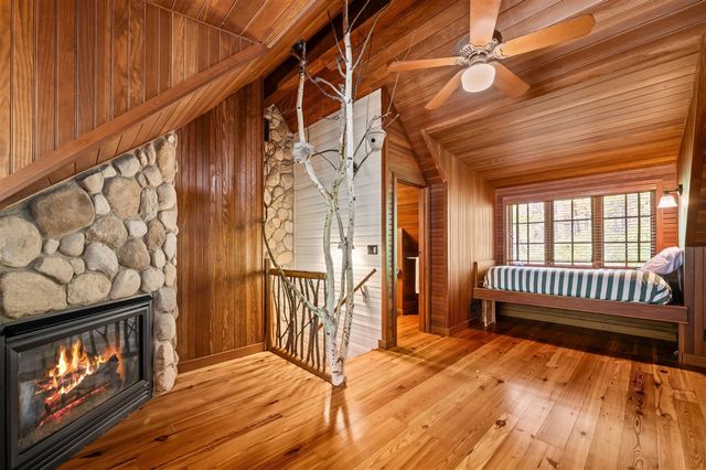 14657 Lakeshore Road, Lakeside, MI 49116