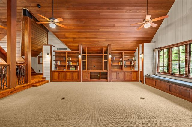 14657 Lakeshore Road, Lakeside, MI 49116