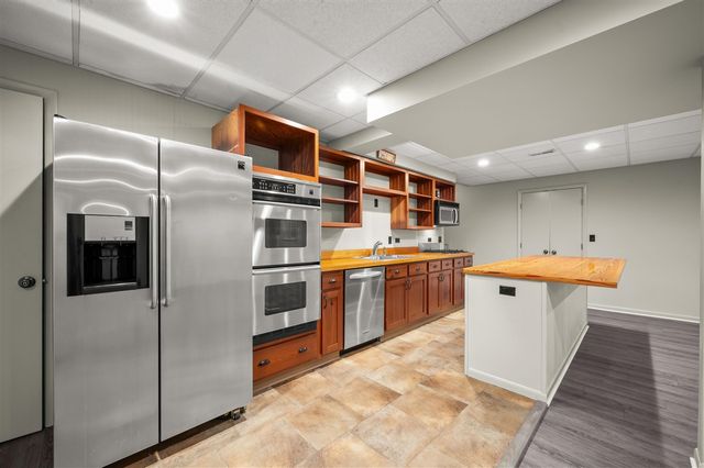 14657 Lakeshore Road, Lakeside, MI 49116