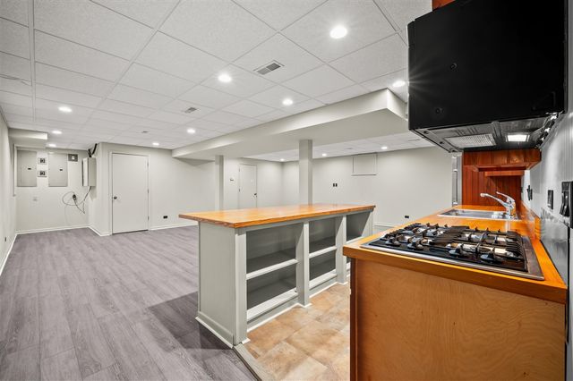 14657 Lakeshore Road, Lakeside, MI 49116