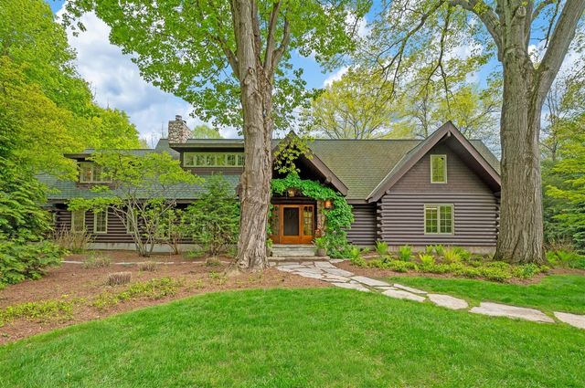 14657 Lakeshore Road, Lakeside, MI 49116