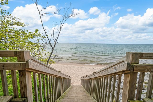 14657 Lakeshore Road, Lakeside, MI 49116