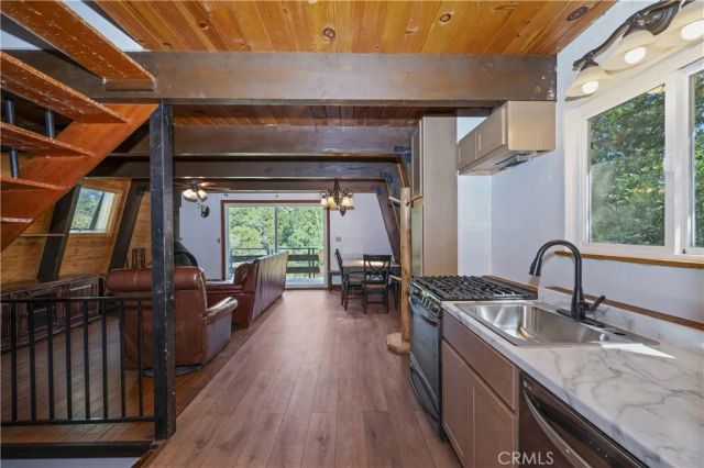 28673 Manitoba, Lake Arrowhead, CA 92352