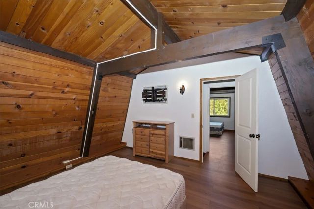 28673 Manitoba, Lake Arrowhead, CA 92352