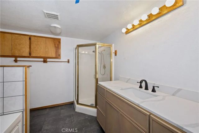28673 Manitoba, Lake Arrowhead, CA 92352