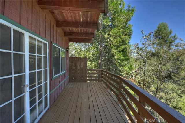 28673 Manitoba, Lake Arrowhead, CA 92352