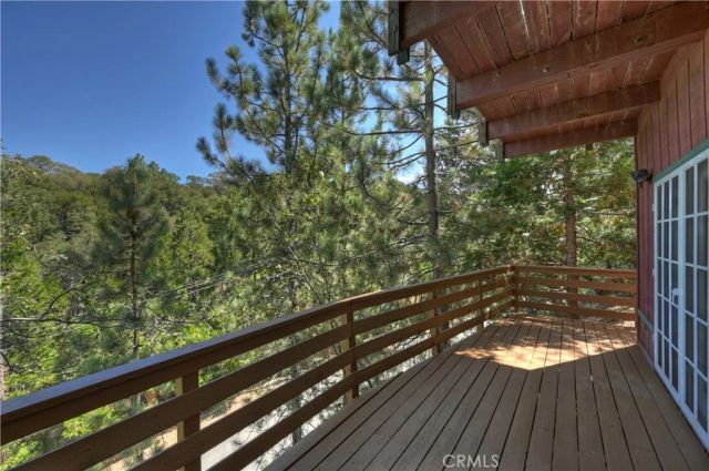 28673 Manitoba, Lake Arrowhead, CA 92352
