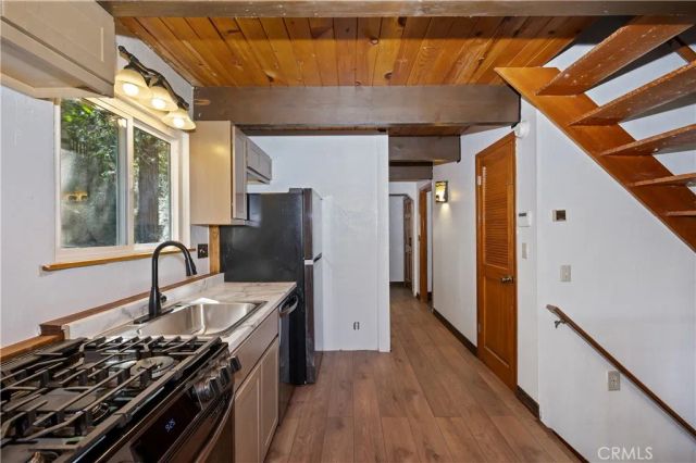 28673 Manitoba, Lake Arrowhead, CA 92352