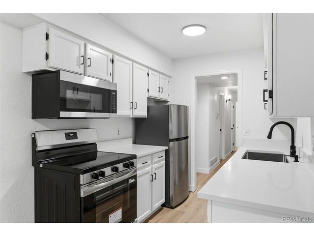 17620 E Loyola Dr 1722R, Aurora, CO 80013