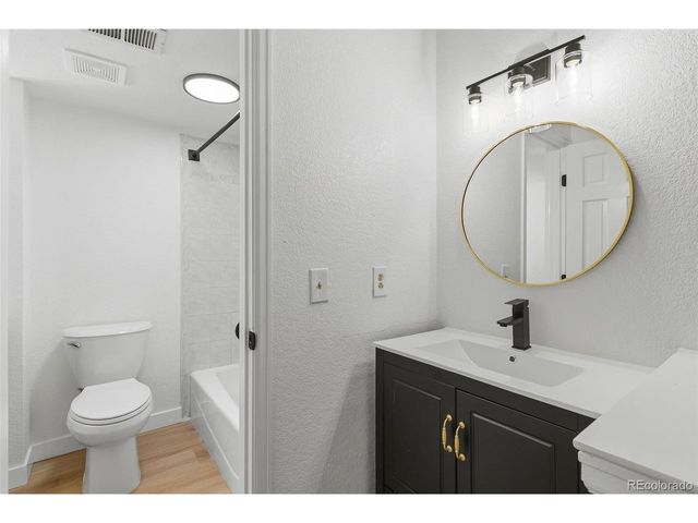 17620 E Loyola Dr 1722R, Aurora, CO 80013