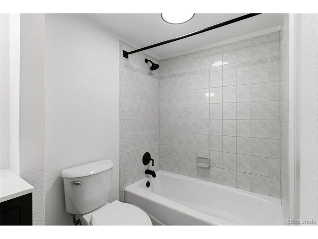 17620 E Loyola Dr 1722R, Aurora, CO 80013