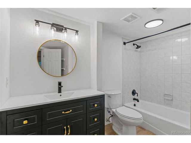 17620 E Loyola Dr 1722R, Aurora, CO 80013