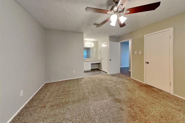 4718 Lost Lake Lane, Spring, TX 77388