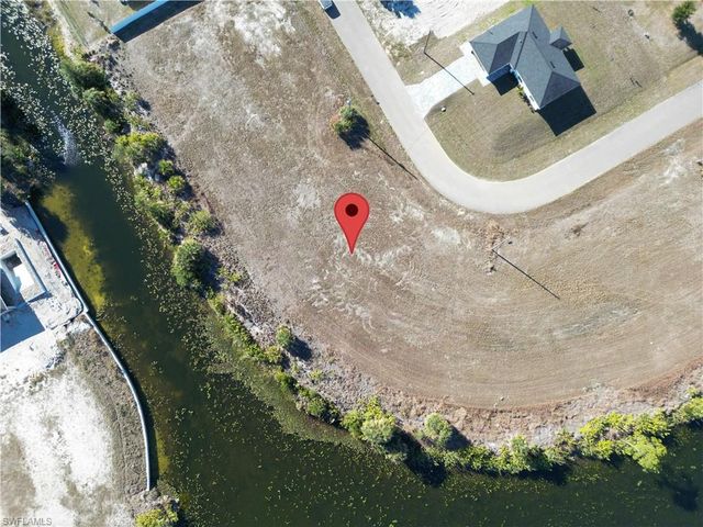 3741 NE 12th PL, Cape Coral, FL 33909