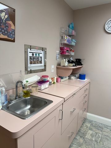 510 Thacher St, Attleboro, MA 02703