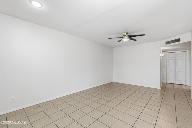 660 E River Road W, Tucson, AZ 85704