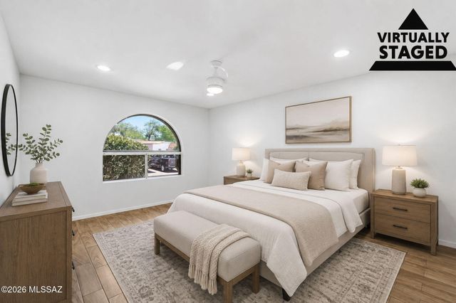 660 E River Road W, Tucson, AZ 85704