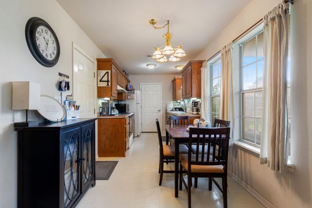 1003 Quail Run Road, Grove, OK 74344