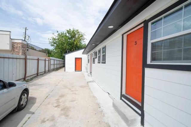 1426 Telephone Road, Houston, TX 77023