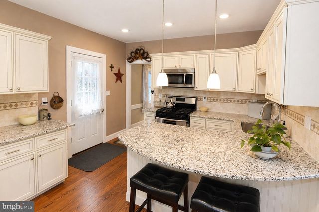 129 BUTTONWOOD ST, Mt Holly, NJ 08060