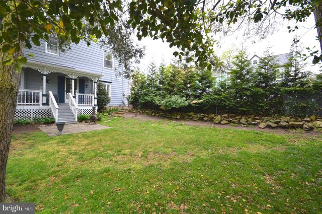 129 BUTTONWOOD ST, Mt Holly, NJ 08060