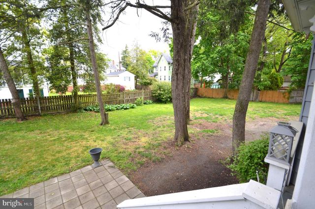 129 BUTTONWOOD ST, Mt Holly, NJ 08060