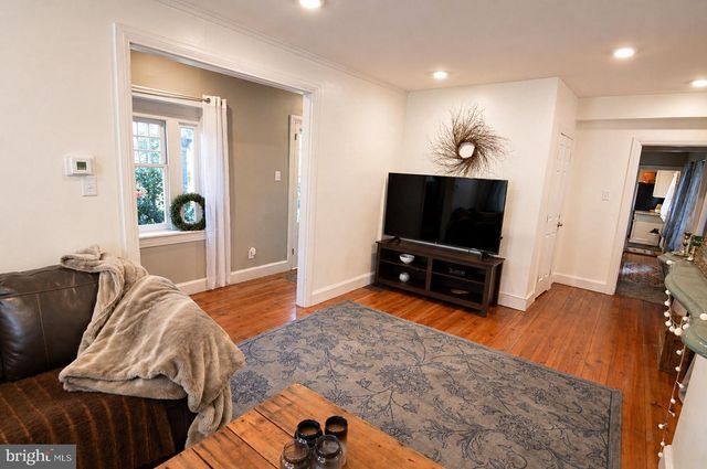 129 BUTTONWOOD ST, Mt Holly, NJ 08060