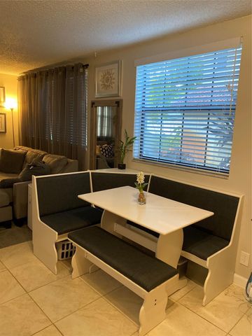 2824 Coral Springs Dr 2824, Coral Springs, FL 33065